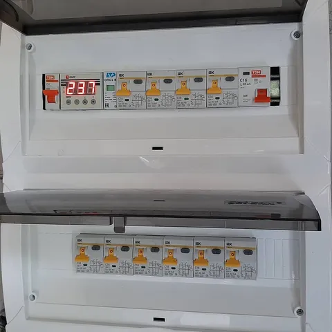 Электрик в Ганино, Пушное, Цвелодубово и Овсяное в Ленинградской области